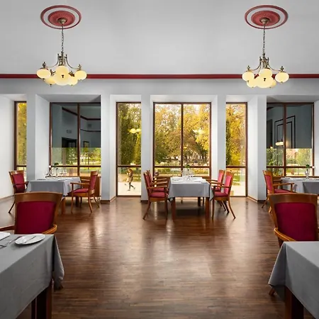 Palace Europa Hotel 4*