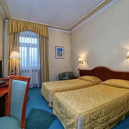 Palace Europa מלון לובלין