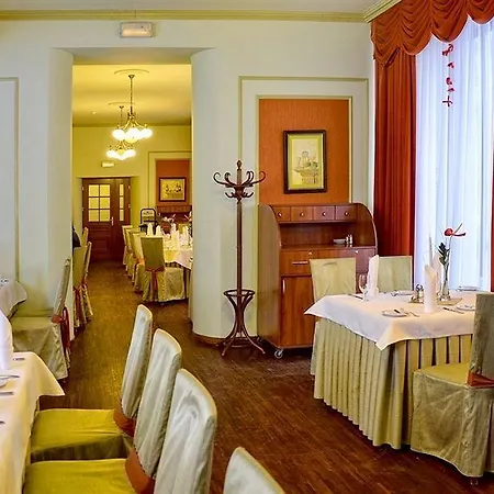 Palace Europa 4*