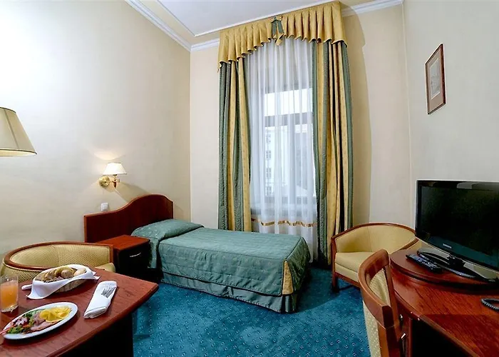 מלון Palace Europa 4*