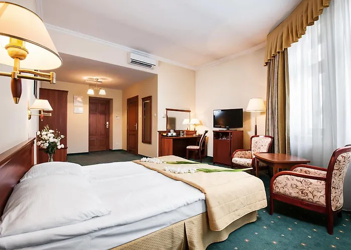 מלון Palace Europa 4*